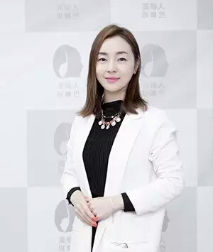 金山金佳玭 美容协会会长
